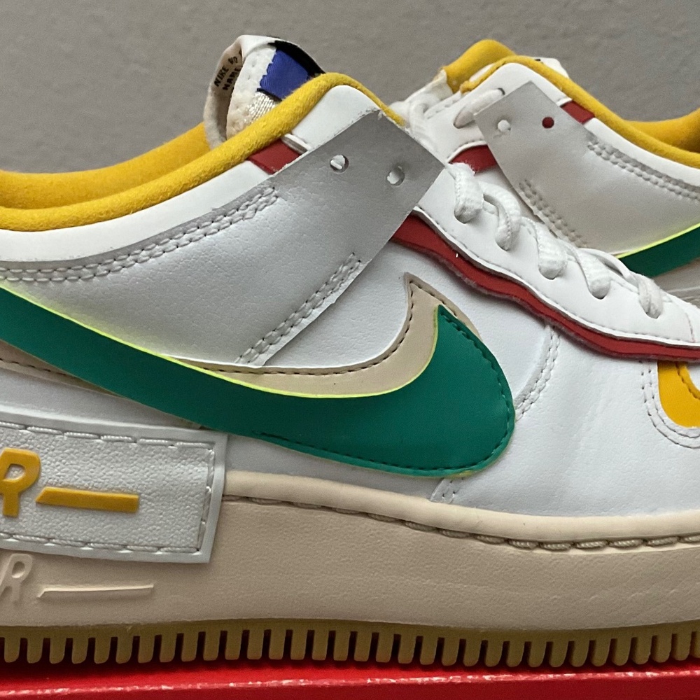 NIKE AIR FORCE 1